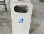 噴塑室內(nèi)方形鋼制垃圾桶