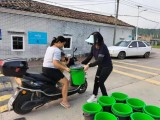 廣州增城派潭鎮(zhèn)為村民更換分類垃圾桶