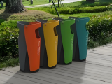 戶外公園四色分類垃圾桶城市文明的生態(tài)注腳