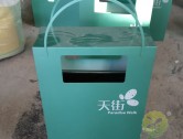 商場創(chuàng)意方形鋼板果皮箱
