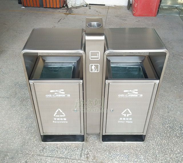 不銹鋼戶外分類垃圾桶進入南寧小區(qū)