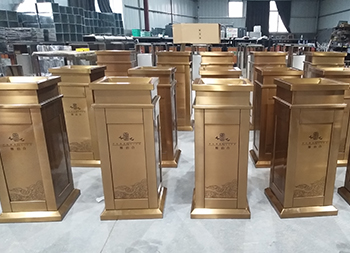 室內(nèi)電鍍方形不銹鋼垃圾桶主圖