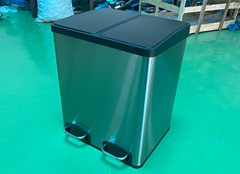 室內(nèi)腳踏式不銹鋼分類垃圾桶主圖