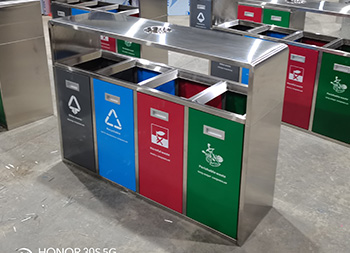 城市街道四色不銹鋼分類垃圾桶主圖