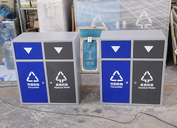 外國語學(xué)校戶外冷軋鋼板分類垃圾箱主圖