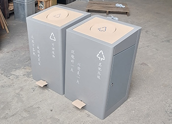 室內(nèi)學(xué)校腳踏組合式不銹鋼分類垃圾桶主圖