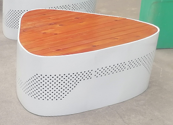 戶外三角形不銹鋼防腐木園林椅主圖