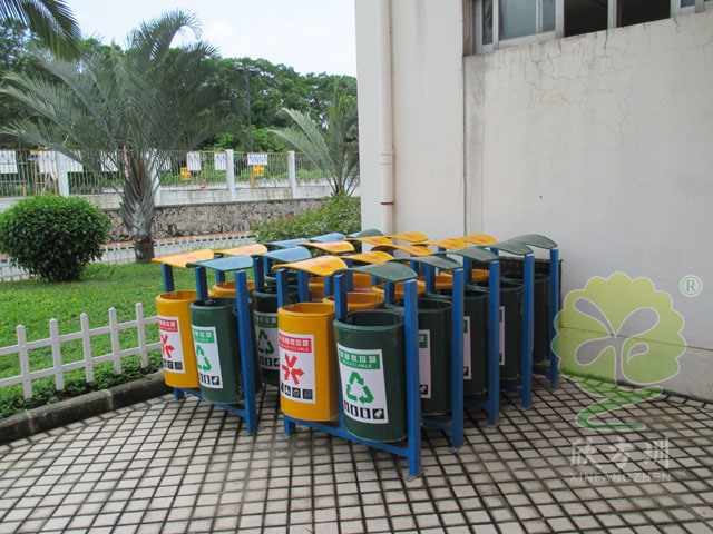 玻璃鋼戶外垃圾箱圖片