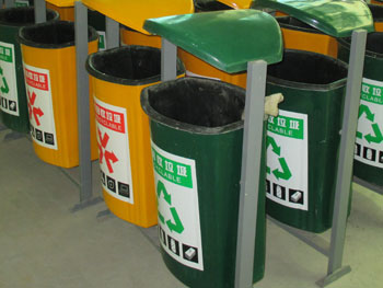 戶外景區(qū)玻璃鋼分類垃圾箱主圖