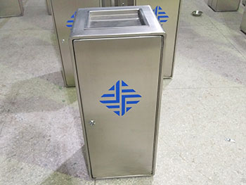 電梯口方形不銹鋼垃圾桶主圖