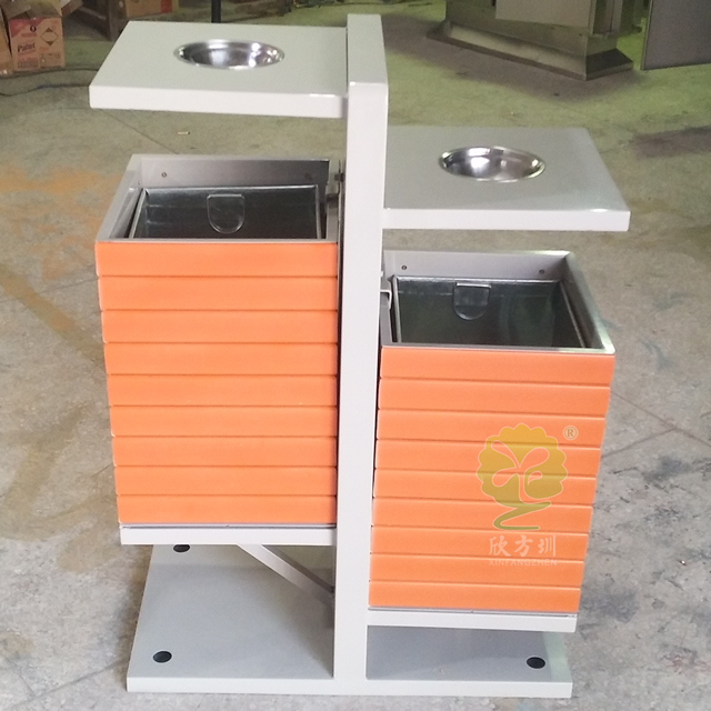 戶外公園兩分類鋼木垃圾桶