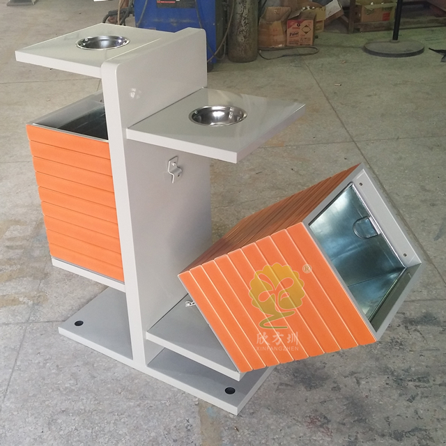 戶外公園兩分類鋼木垃圾桶