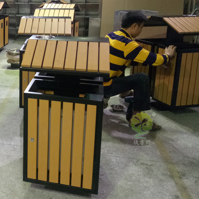 戶外屋形兩分類(lèi)鋼木垃圾箱