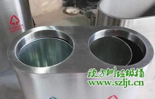 環(huán)衛(wèi)垃圾桶