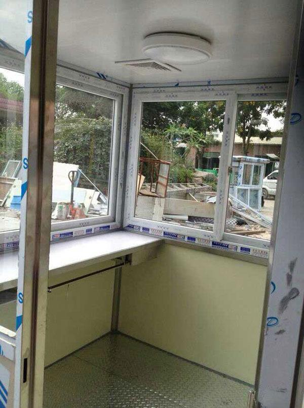 不銹鋼崗?fù)D片