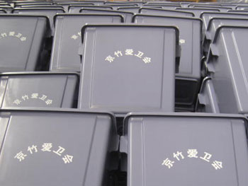 市場(chǎng)塑料垃圾桶主圖